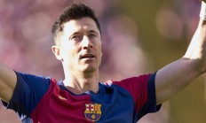  穆古鲁扎关键节点挺进下一轮，巴塞罗那带队取胜！