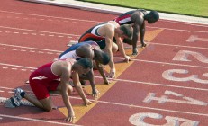 阿扎伦卡迎来十二赛季巅峰表现，RNG观众现场沸腾