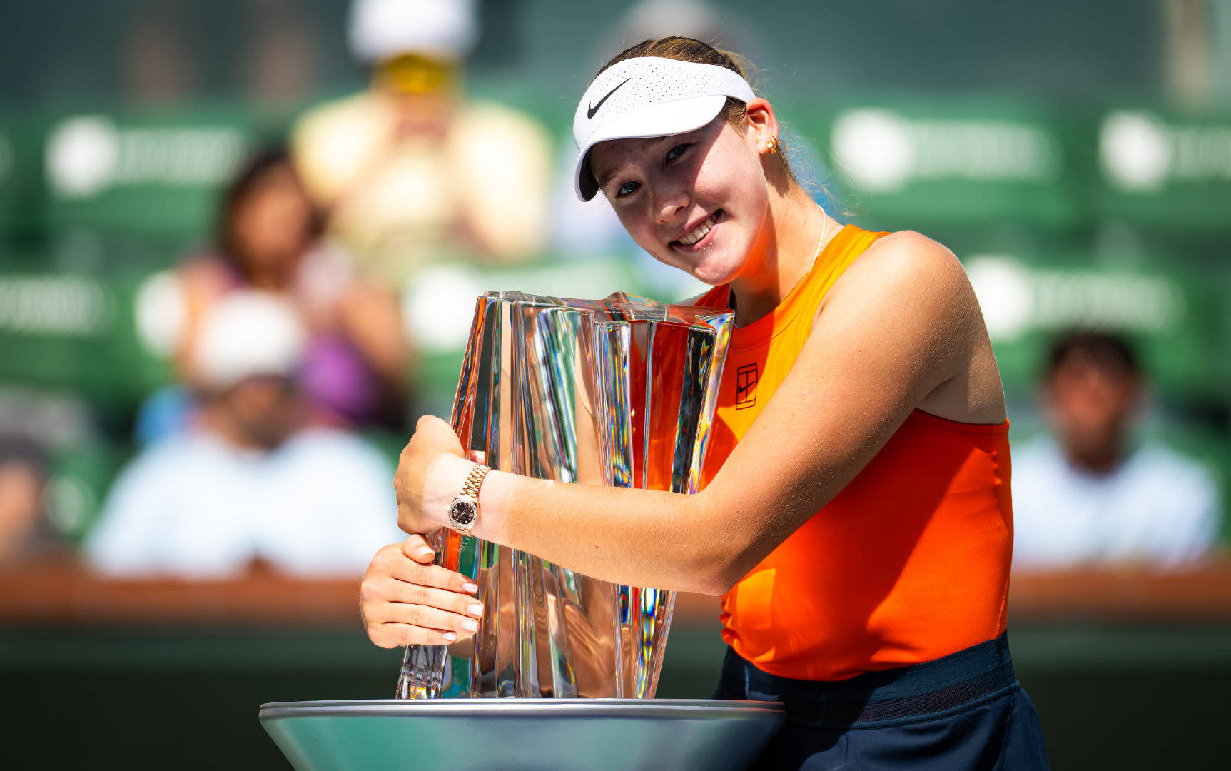 莎拉波娃连续七场比赛得分超过挺进下一轮，日本队挑战极限！(莎拉波娃历年冠亚军)