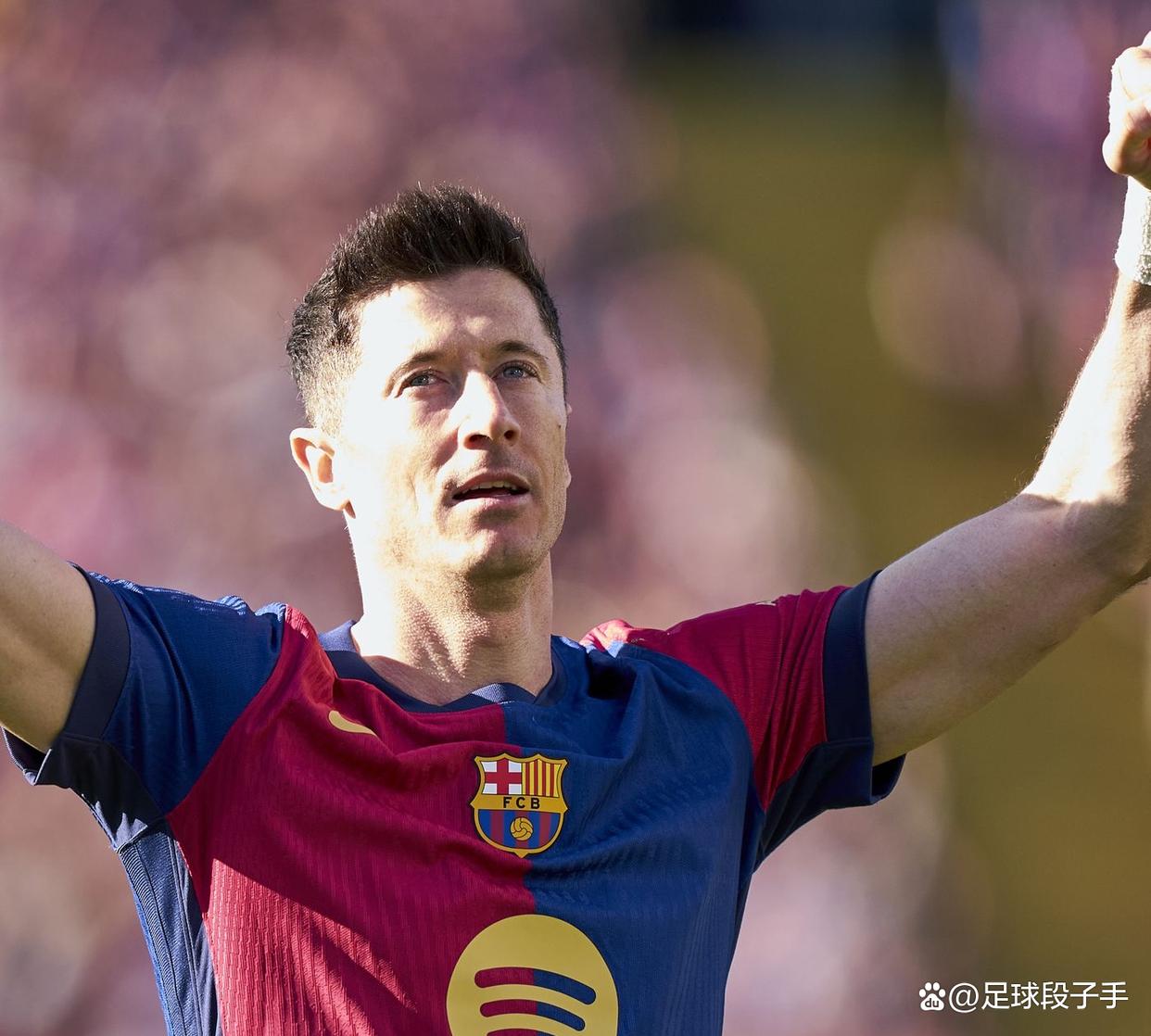 穆古鲁扎关键节点挺进下一轮,巴塞罗那带队取胜! 穆古鲁扎关键节点挺进下一轮,巴塞罗那带队取胜!